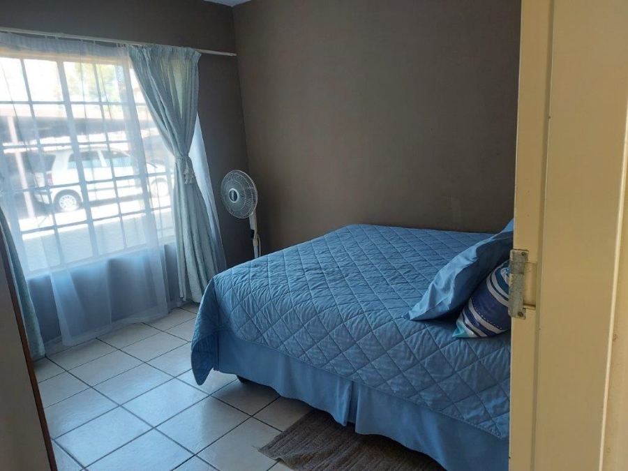 2 Bedroom Property for Sale in Rustenburg Central North West